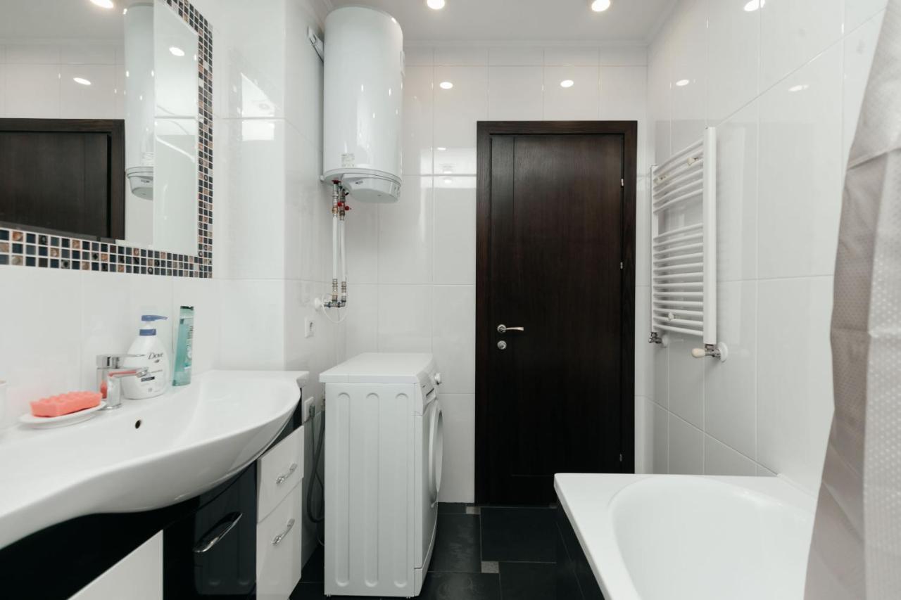 City Center Lev Tolstoi Residence Chişinău Esterno foto