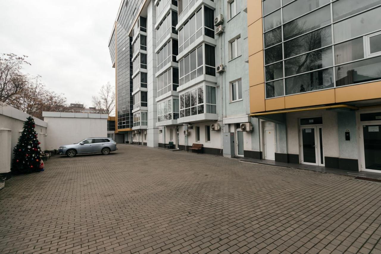 City Center Lev Tolstoi Residence Chişinău Esterno foto